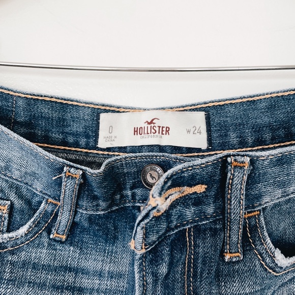 Hollister ripped high-waisted jean shorts - Picture 3 of 7